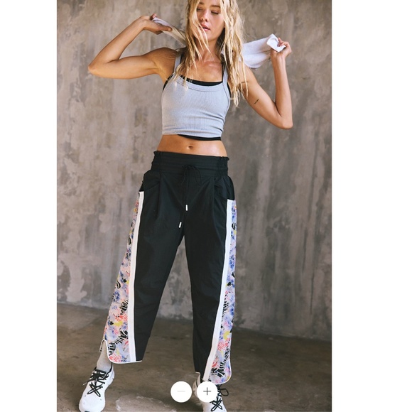 FP Movement by Free People Pants - Free People Movement | Champ Is Here Printed Pants *NWT*